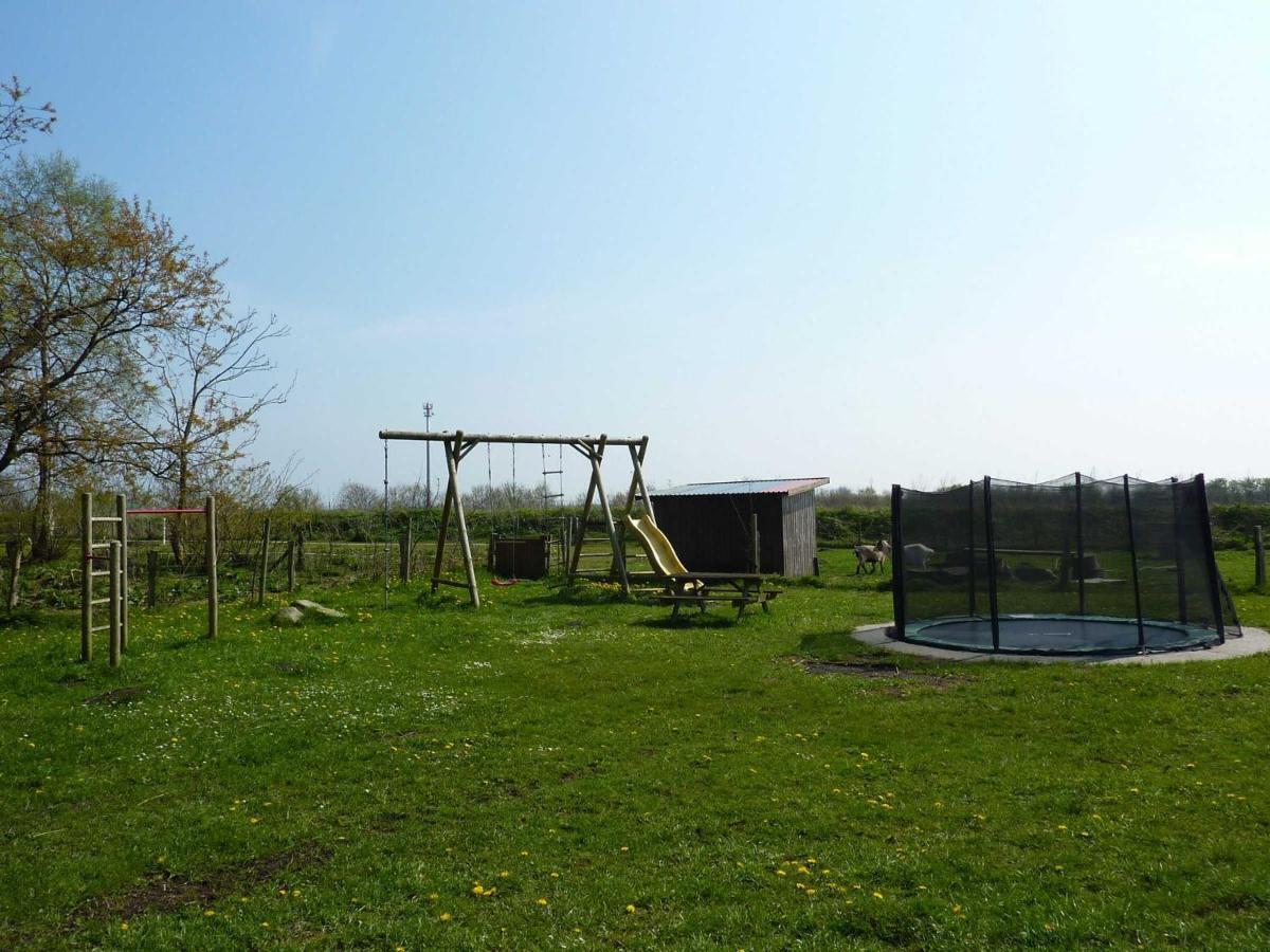 Ferienhaeuser Abild - Urlaub Auf Dem Bauernhof Tarp Bagian luar foto